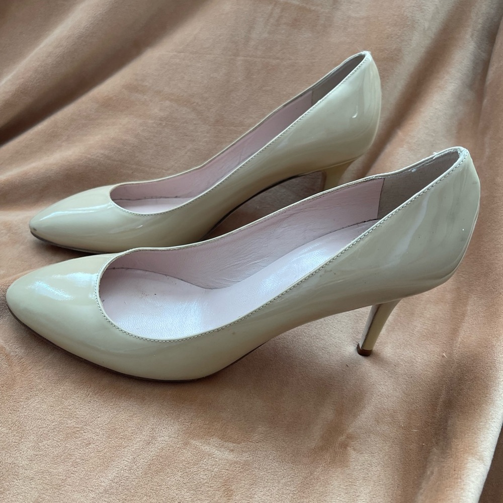 Kate Spade nude patent heel size 8